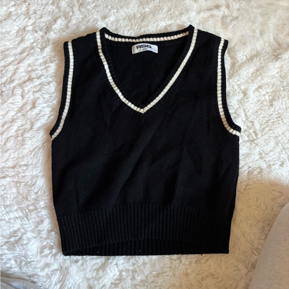 RSQ Black and White Ribbed Sleeveless Tank Top